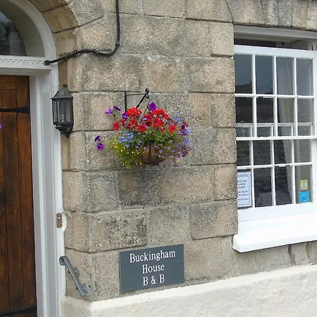 Buckingham House 3*
