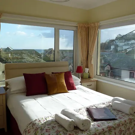 Buckingham House 3*