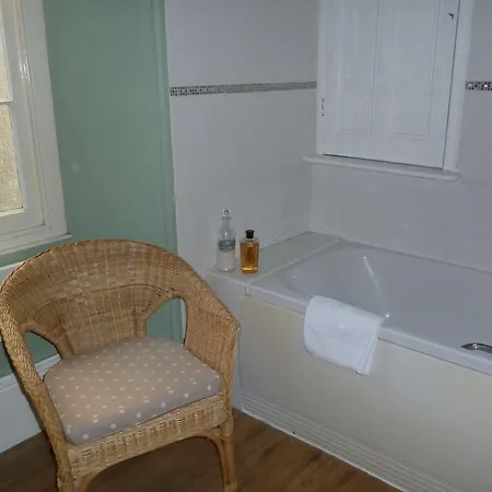 Buckingham House Bed & Breakfast 3*